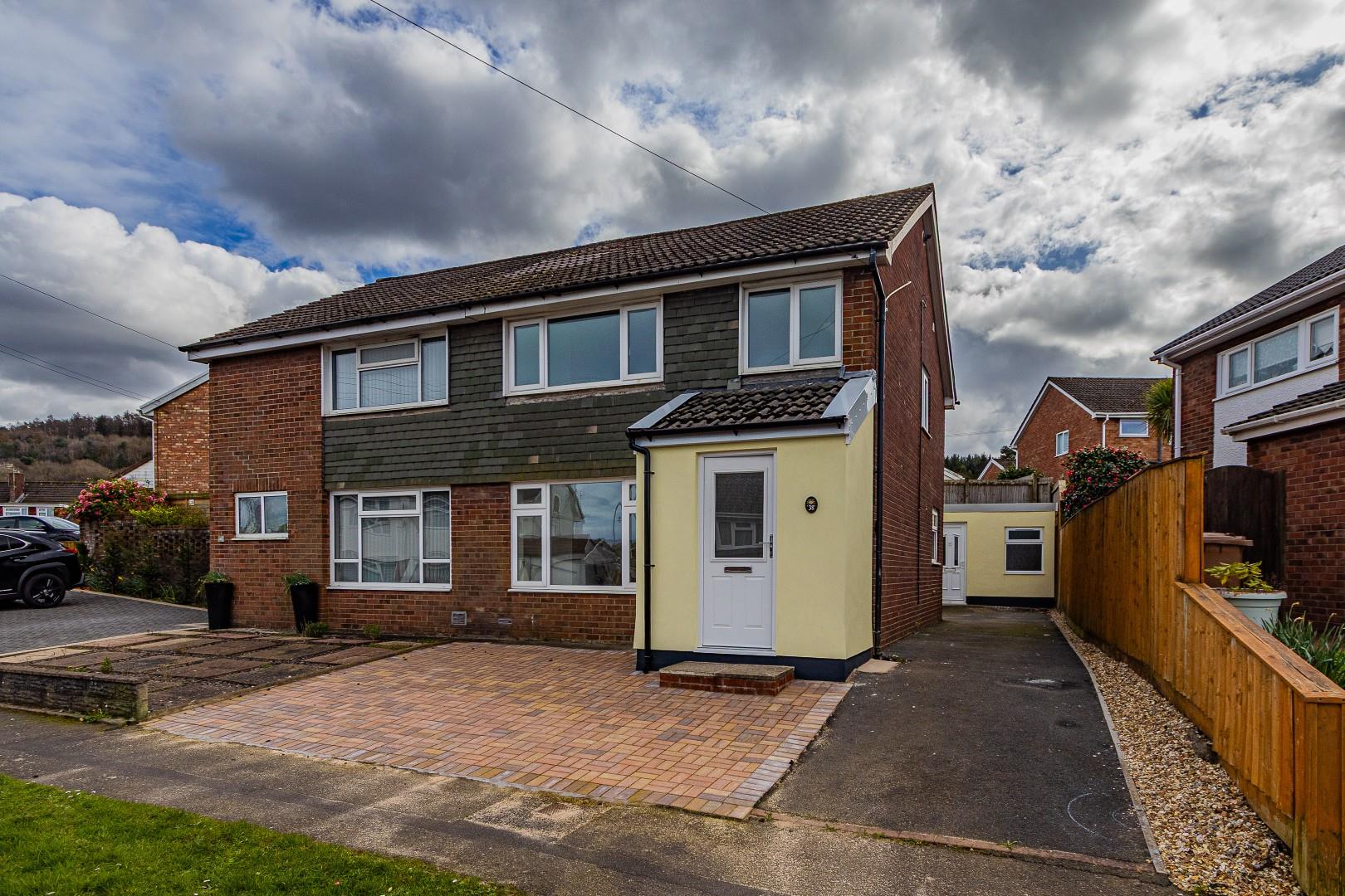 St. Teilos Way, Caerphilly, CF83 1FA